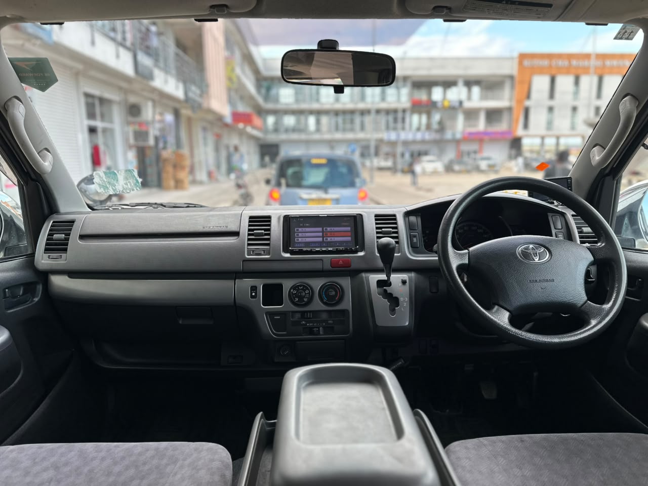 HIACE VAN SUPER GL thumbnail 4